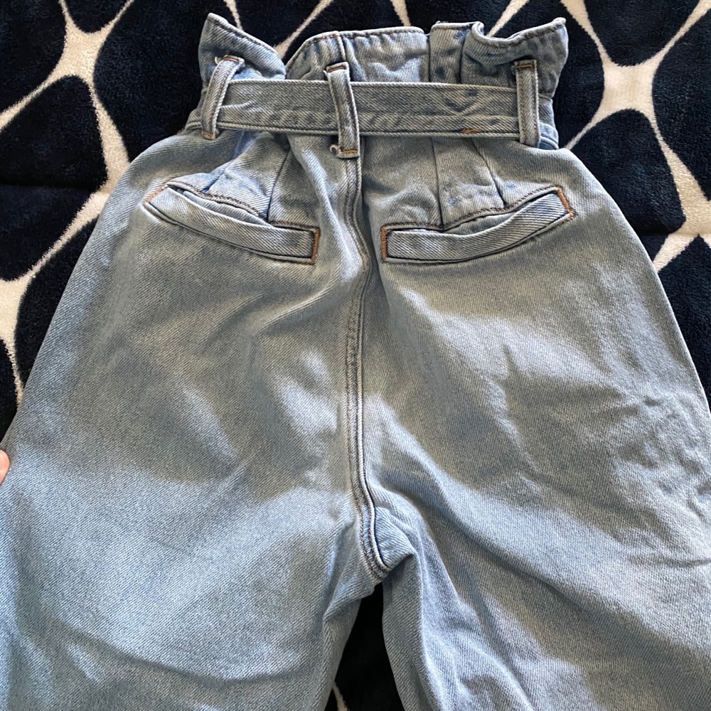 American eagle mom jeans size 2 long